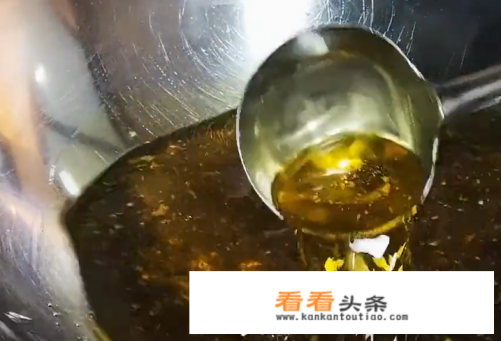 金汤蒜蓉怎么熬出来的