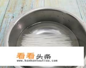 猪肉酸菜炖粉条的做法是什么