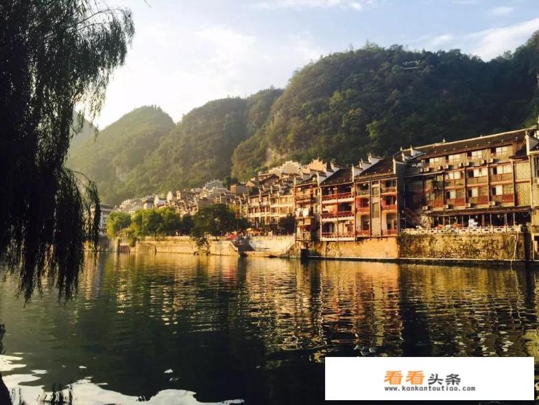 南充到贵州四日游大概多少钱