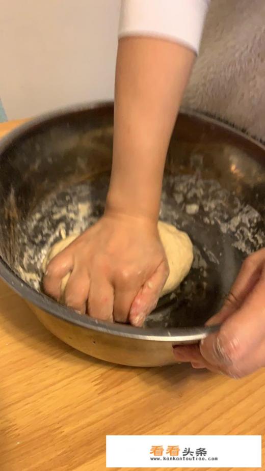 怎么做好吃,电饭煲自制面包的家常做法 怎么做好吃,电饭煲自制面包的家常做法