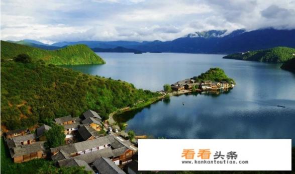 从荣县出发自驾车到云南旅游，有什么景点推荐