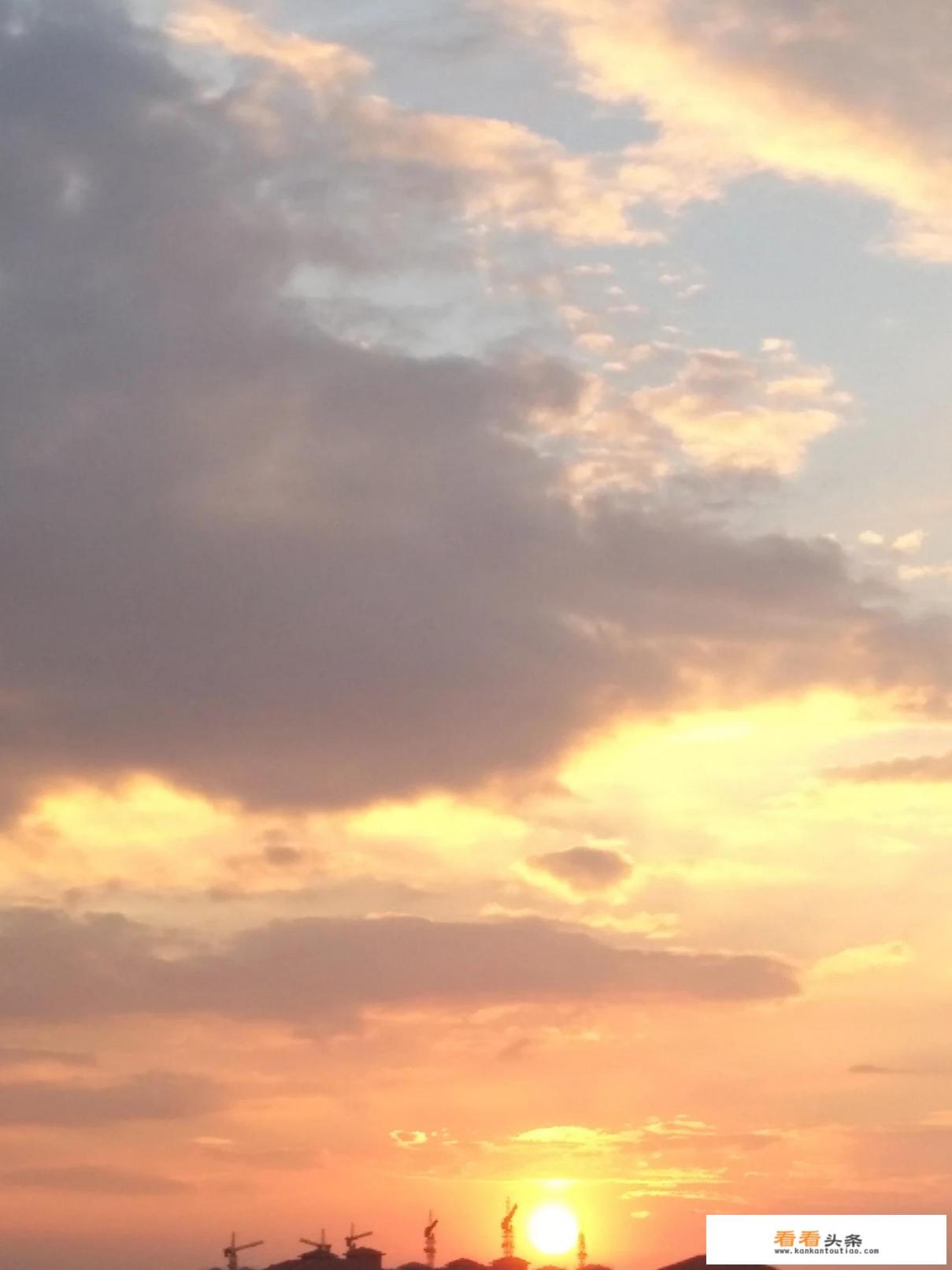 一个人在家很寂寞，求介绍社交软件