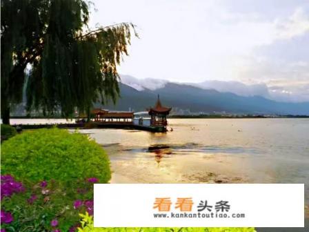 大理旅游旅三天行程，怎么安排去各景点，住在哪