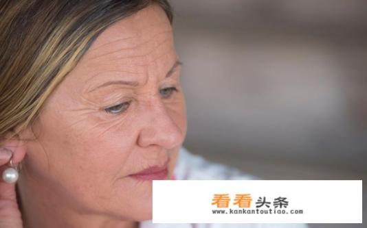 女性更年期年龄和症状是怎样的 女性更年期年龄和症状是怎样的