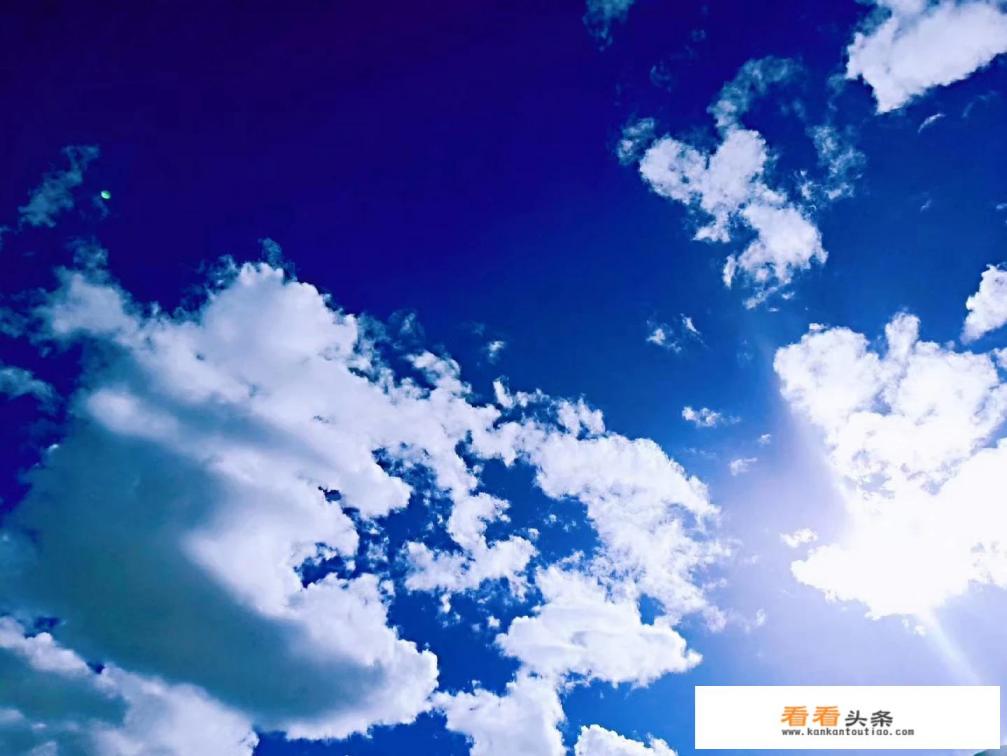 为什么有些人旅游要去 *** 和新疆？它有改变人心境的力量吗