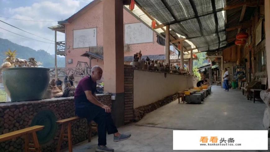 男朋友喜欢往游戏里充钱,半个月几千!怎么办 男朋友喜欢往游戏里充钱,半个月几千!怎么办