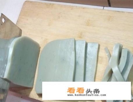 遵义胡豆黑凉粉怎么做