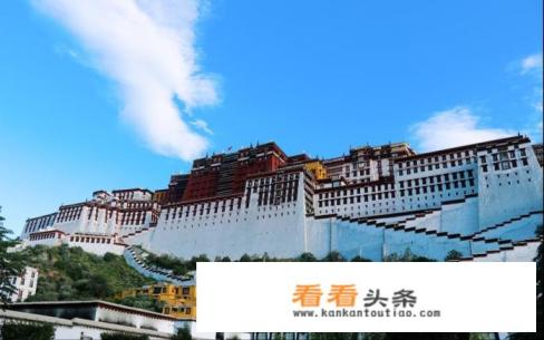 看到 *** 军区出动几百辆运输车运送物资，为什么不能用飞机运输呢