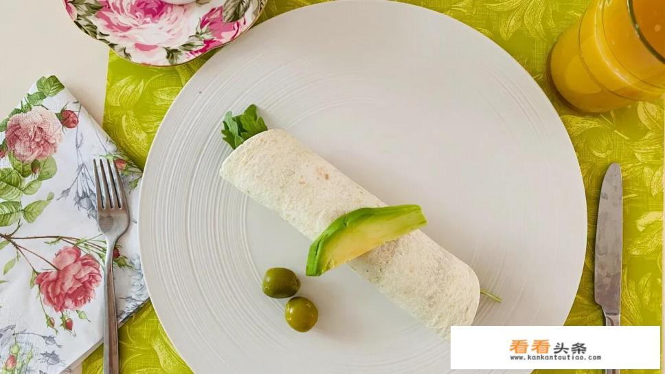 想学着做点健康餐,有没有西式简餐的菜谱和做法 想学着做点健康餐,有没有西式简餐的菜谱和做法