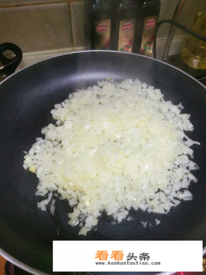 汉堡牛肉饼的做法 汉堡牛肉饼的做法