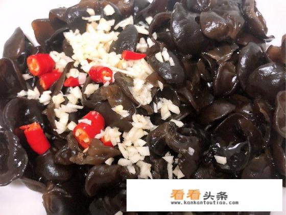 凉拌木耳怎样做好吃