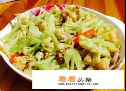 炒青菜怎么才能不给烧焦，我用的是大排档的火炉炒，小火了又没锅气，大气又烧焦，希望有大厨师来指点下