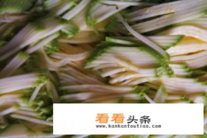 西葫芦鸡蛋饺子馅的制做