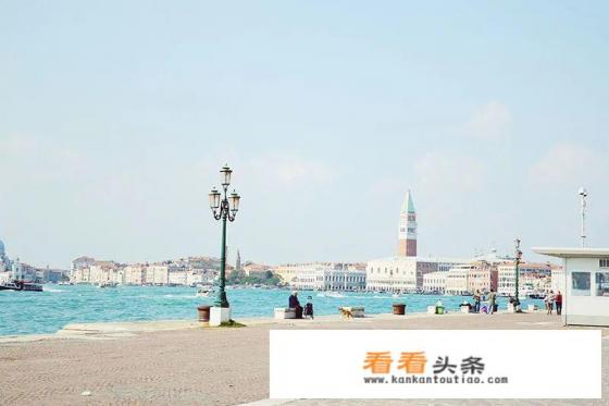 老人适合去哪里旅游 老人适合去哪里旅游