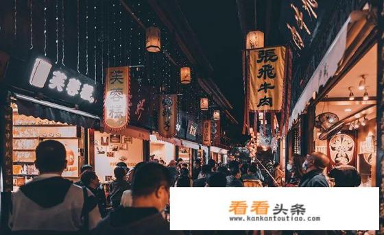 老人适合去哪里旅游 老人适合去哪里旅游