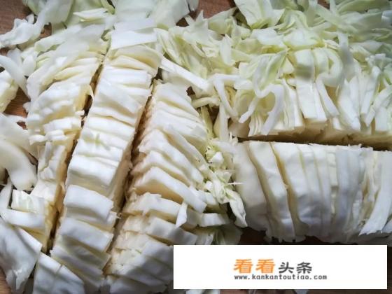 牛肉包菜粉条包子馅的做法