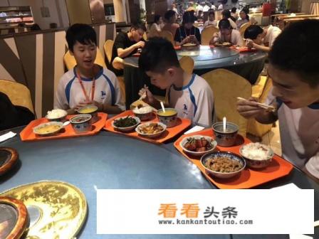 小学旅游带什么零食去