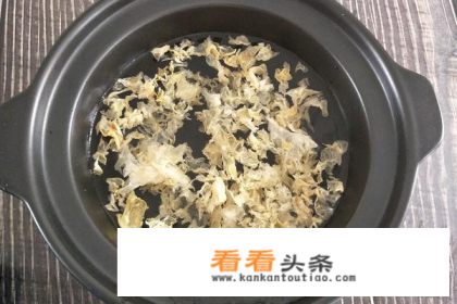 红枣枸杞银耳羹的家常做法