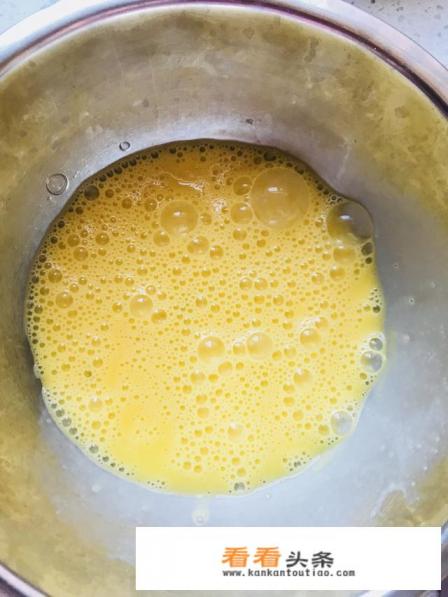 面粉葱花鸡蛋饼怎么做