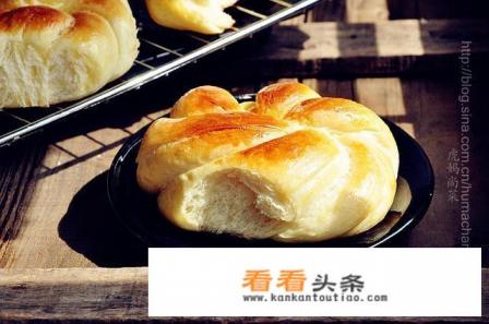 在家自己 *** 面包的过程