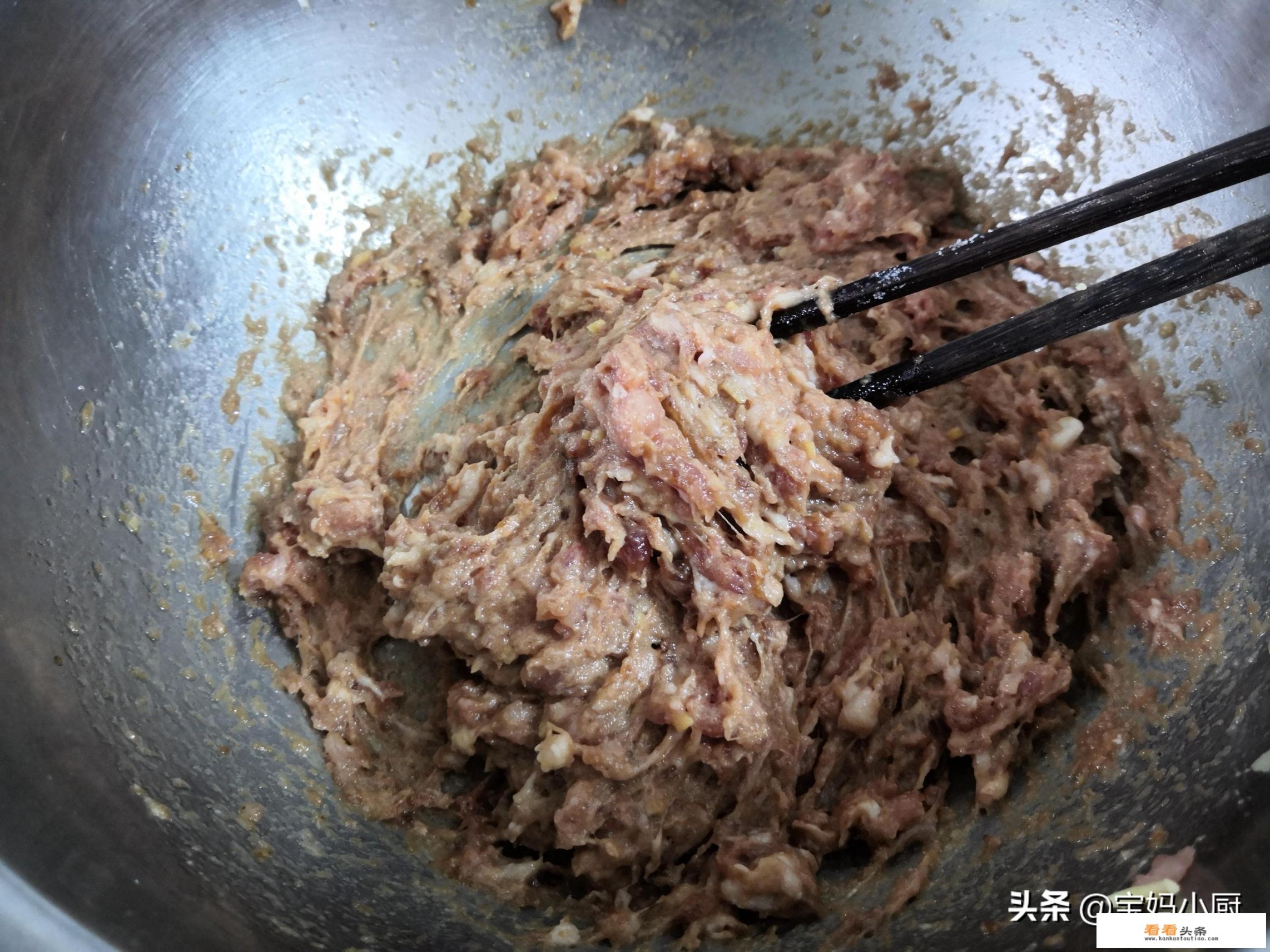 韭菜水饺馅的做法