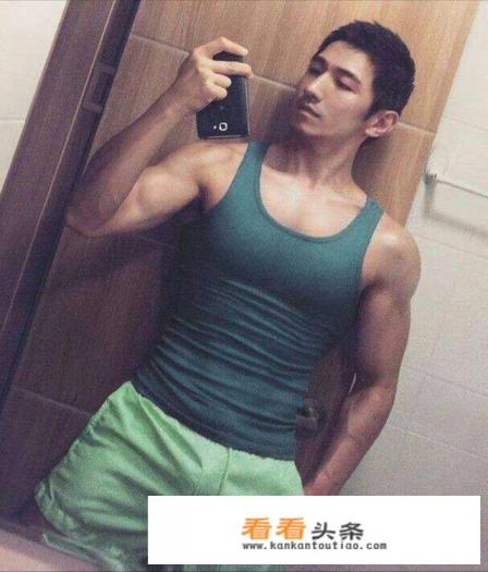 学校里遇到了个基佬怎么办