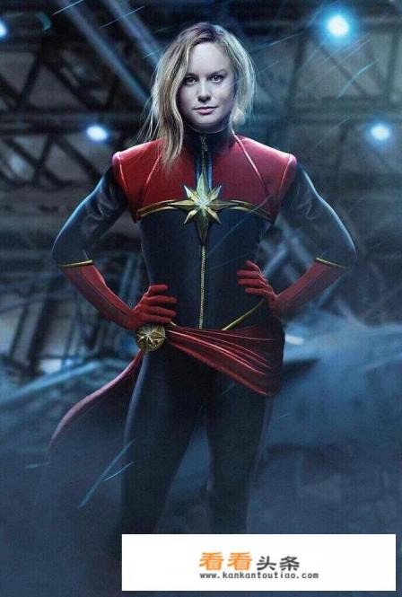 有什么好看的科幻电影，最好是人类未来科技，打外星生物，战领星球