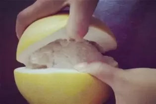 剥柚子的正确 *** 