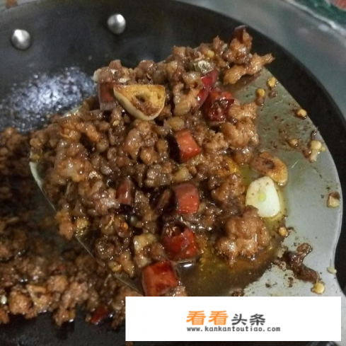 饭店白萝卜苦累菜做法