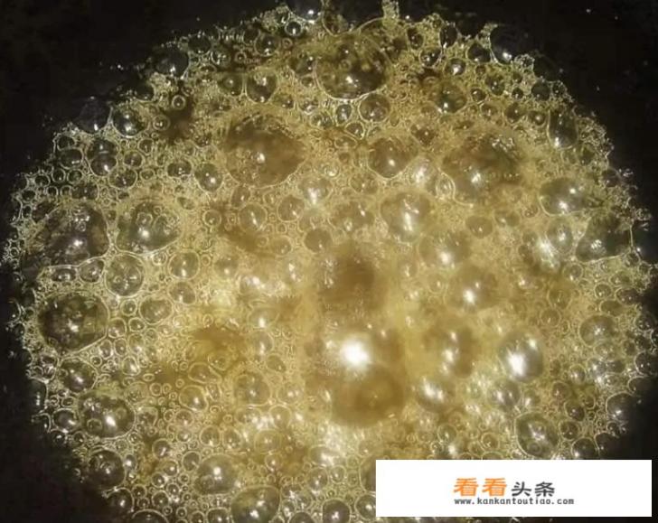 拔丝地瓜的糖要怎么熬啊 拔丝地瓜的糖要怎么熬啊