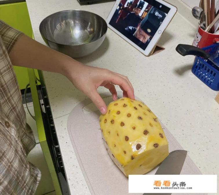 菠萝怎么削，没有专业的工具