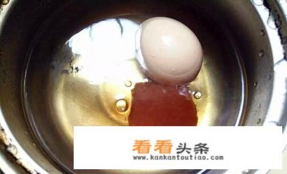 红糖艾叶煮鸡蛋做法