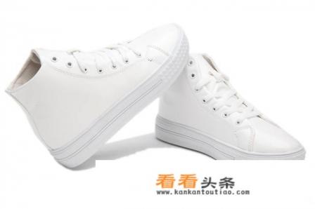 夏天去旅游穿什么鞋合适