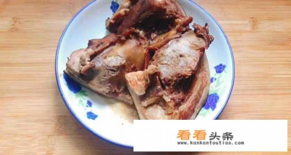 凉拌猪头肉家常做法