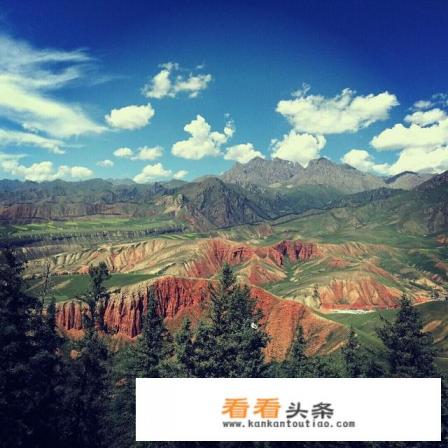 7月想带妈妈去旅游，想要坐飞机去哪好