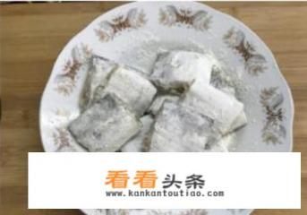 家常红烧带鱼的简单做法 家常红烧带鱼的简单做法