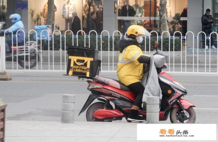 深圳电动车可以装手机支架吗 深圳电动车可以装手机支架吗