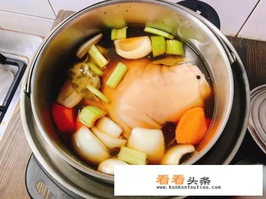 酸甜脆皮猪脚做法