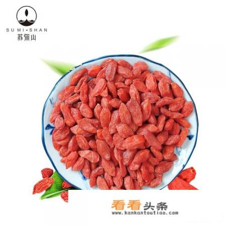 枸杞泡水喝有什么好处?枸杞泡水喝的功效 枸杞泡水喝有什么好处?枸杞泡水喝的功效