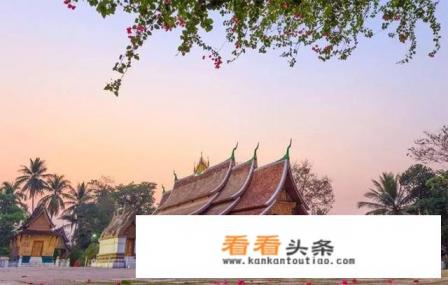 去泰国旅游穿什么鞋能穿高跟鞋吗