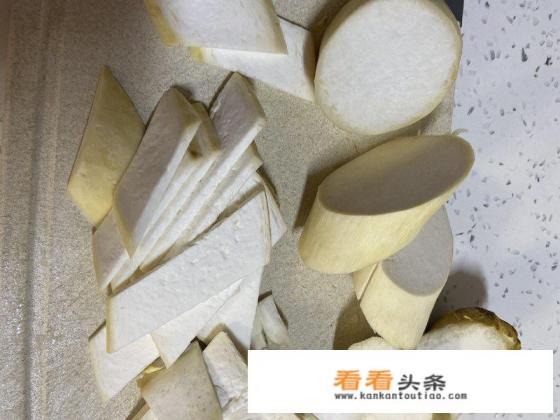 第一美食鸡腿菇怎么炒好吃做法 第一美食鸡腿菇怎么炒好吃做法