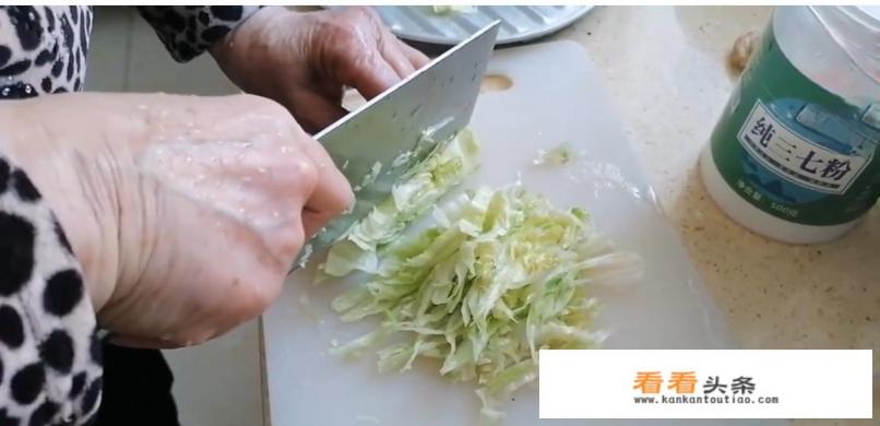 凉拌圆生菜家常做法 凉拌圆生菜家常做法