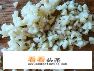 蒜蓉空心菜需要焯水吗 蒜蓉空心菜需要焯水吗
