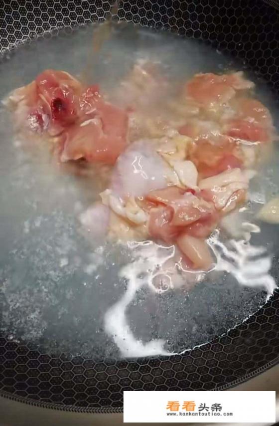 家常炖鸡怎么做好吃 家常炖鸡怎么做好吃