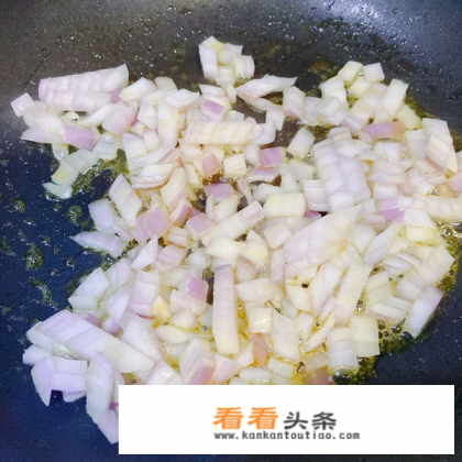 饺子皮做烧麦皮做法视频教学 饺子皮做烧麦皮做法视频教学