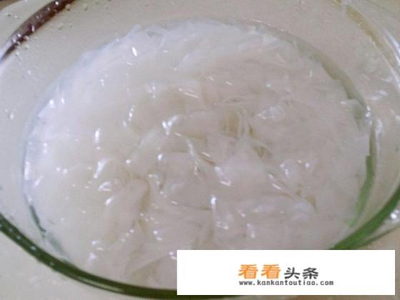 绿豆面皮家常做法 绿豆面皮家常做法
