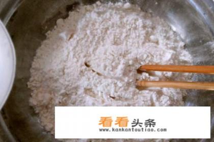 鸡蛋灌饼怎么做，早餐鸡蛋灌饼的做法学习