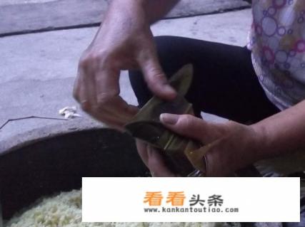 长方形4角粽子包法 长方形4角粽子包法