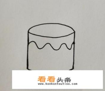 常见蛋糕的几种简笔画法 常见蛋糕的几种简笔画法